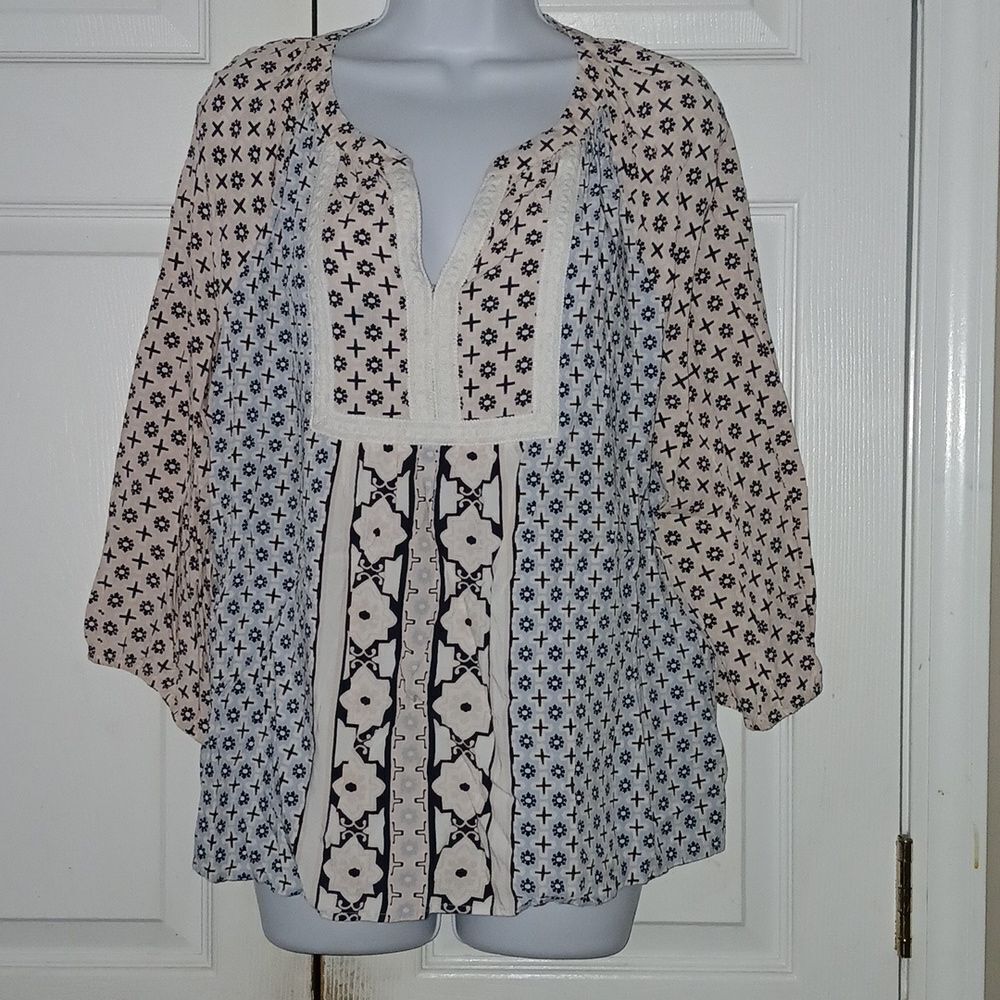 Crown & Ivy curvy baby pink and baby blue v neck high low shirt  Sz  1X  NWOT